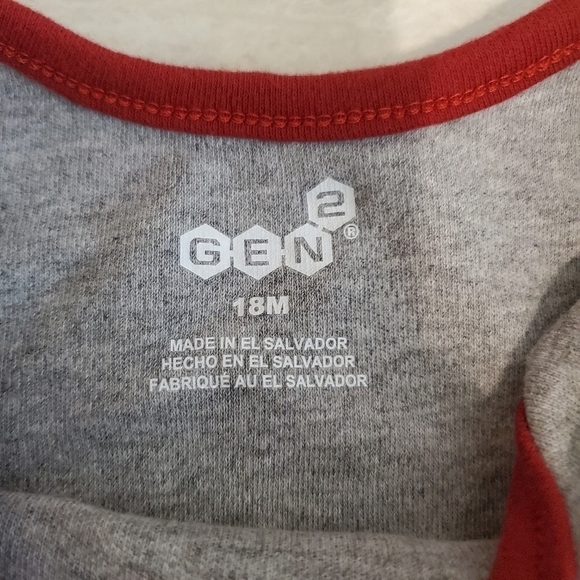 Gen 2 Bodysuit University of Alabama 18 months Gray Red Snap Crotch Short Sleeve - Picture 3 of 5